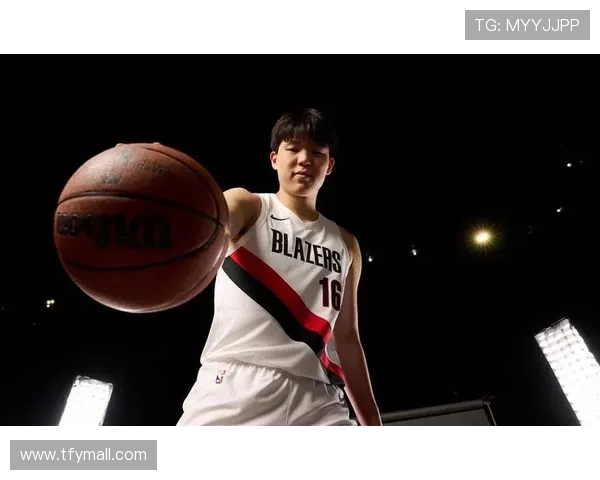 NBA季前赛落幕杨瀚森表现惊艳展现新星实力引领球队未来希望